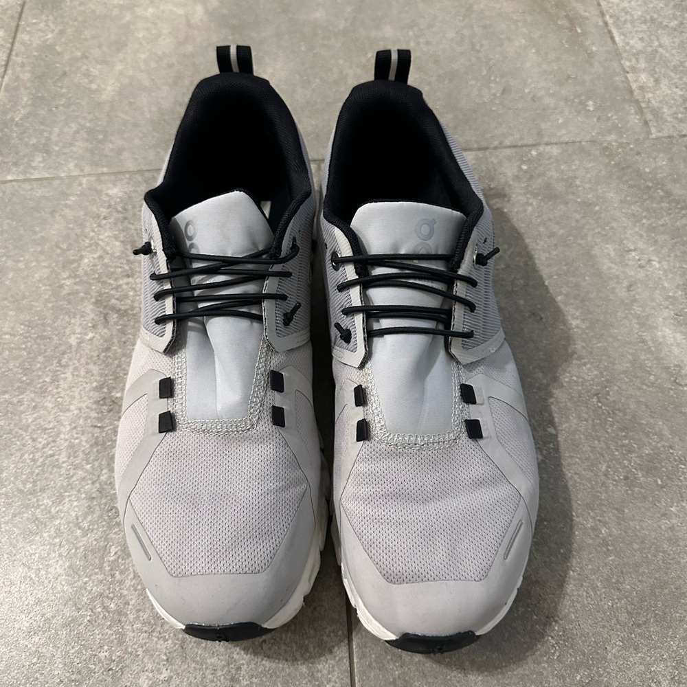 On Running Cloud 5 Women’s Size 9